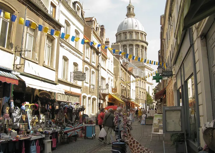 Une Escale A Boulogne - Appartement Au Coeur De La Ville Avec Parking Prive